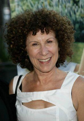 Rhea Perlman