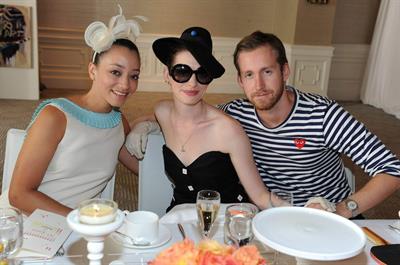 Anne Hathaway Ruinart Private Art Auction 2-10-2011 