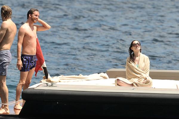 Anne Hathaway on vacation in Italy July 22, 2011 