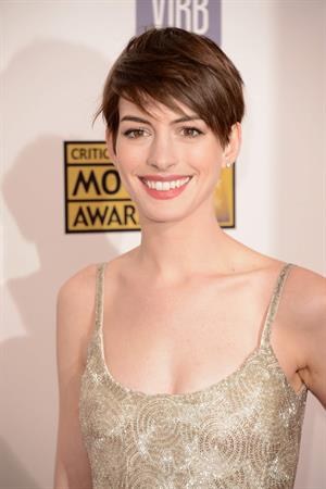 Anne Hathaway attends the Critics' Choice Movie Awards 2013 with Skinnygirl Cocktails at Barkar Hangar