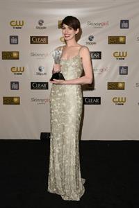 Anne Hathaway attends the Critics' Choice Movie Awards 2013 with Skinnygirl Cocktails at Barkar Hangar