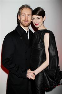 Anne Hathaway Les Miserables NY Premiere December 10-2012 