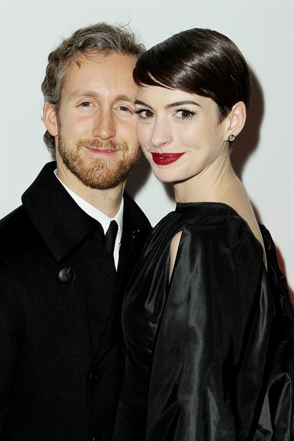 Anne Hathaway Les Miserables NY Premiere December 10-2012 