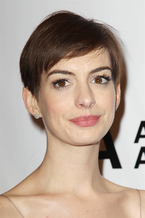 Anne Hathaway Attended the Museum of the Moving Image 27th Annual Black Tie Salute in New York Dec 11, 2012