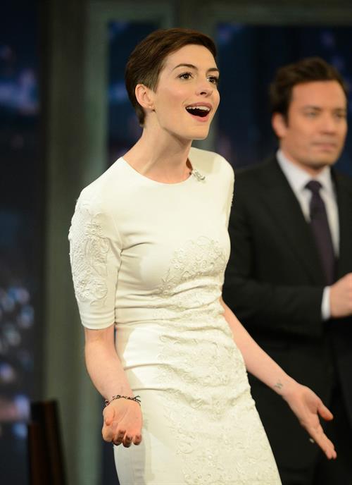 Anne Hathaway Late Night With Jimmy Fallon in New York December 11, 2012 