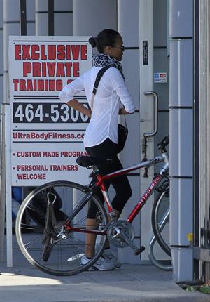 Zoe Saldana out in Beverly Hills, Los Angeles January 3-2012 