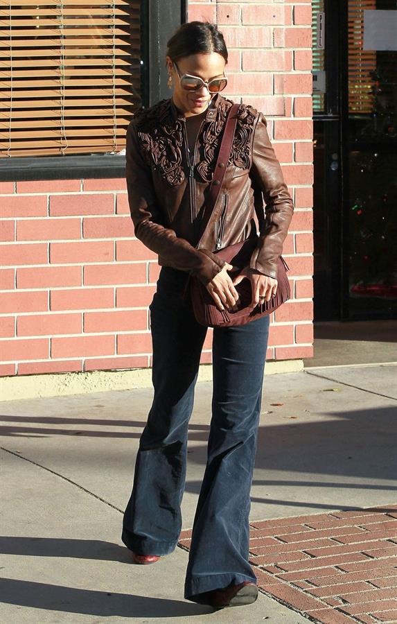 Zoe Saldana after lunch at Good Earth in Studio City December 22, 2011 