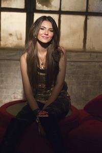Victoria Justice fst 'Freak the Freak Out' music video set stills 2010 