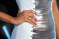 Zoe Saldana ''Avatar'' Premiere in Los Angeles December 16, 2009   