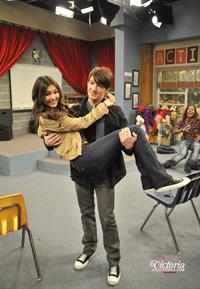 Victoria Justice Victorious Season 3-Episode 8 'April Fools' Blank' stills 