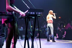 Victoria Justice video 2012 South Shore Music Circus 8/15/12 