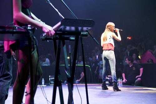 Victoria Justice video 2012 South Shore Music Circus 8/15/12 