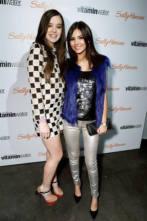 Victoria Justice Rolling Stone Lounge & Restaurant in LA 12/17/12 