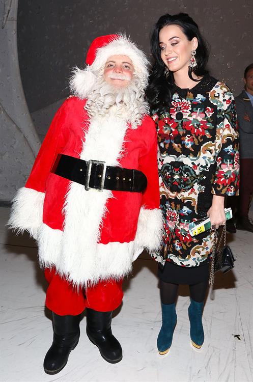 Katy Perry A Christmas Story The Musical Broadway Performance in New York 12.12.12 