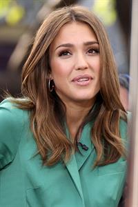 Jessica Alba on the set of Extra in Los Angeles on January 25, 2012 
