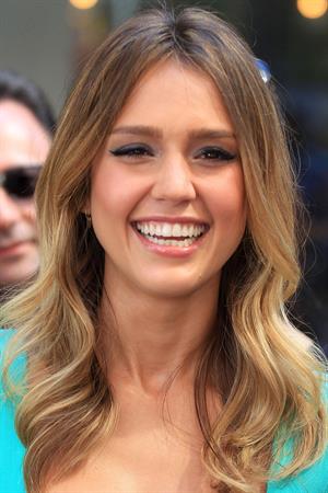 Jessica Alba -  On the set of Extra in New York September 12, 2012 