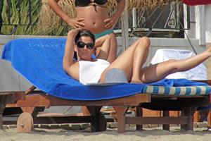Eva Longoria Wearing a bikini on holiday in Marbella 04.08.13 