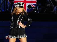 Kylie Minogue - Diamond Jubilee Concert  (4.6.2012)