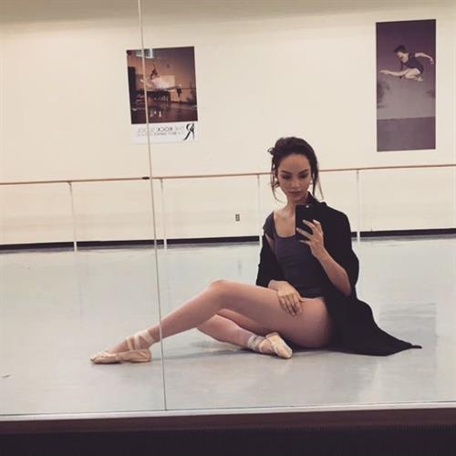 Luma Grothe taking a selfie