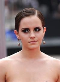 Emma Watson - Harry Potter and the Deathly Hallows Premiere in New York City, July 11, 2011