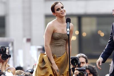 Emma Watson - Harry Potter and the Deathly Hallows Premiere in New York City, July 11, 2011