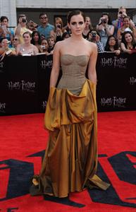 Emma Watson - Harry Potter and the Deathly Hallows Premiere in New York City, July 11, 2011