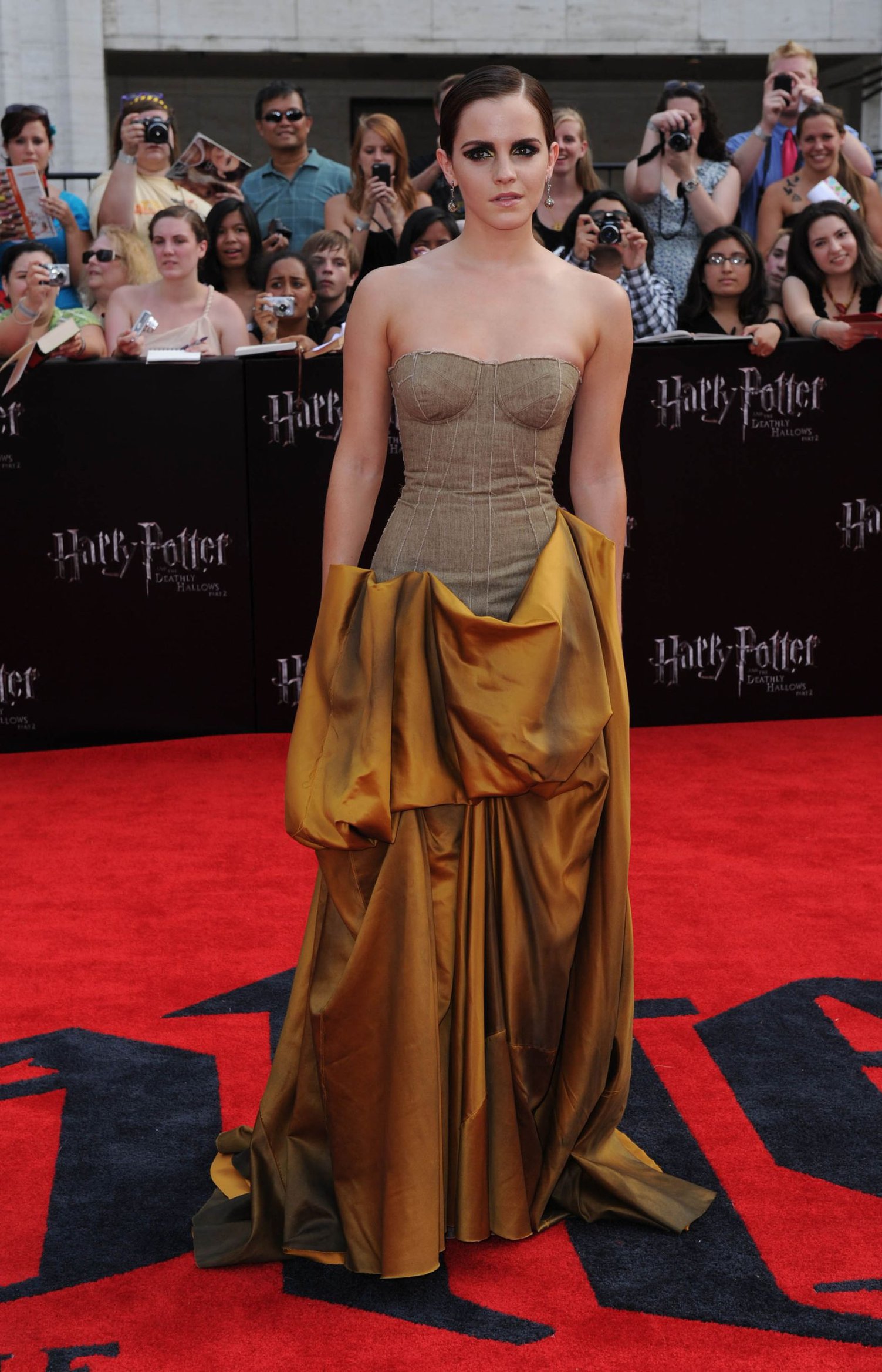 Emma Watson - Harry Potter and the Deathly Hallows Premiere in New York City, July 11, 2011