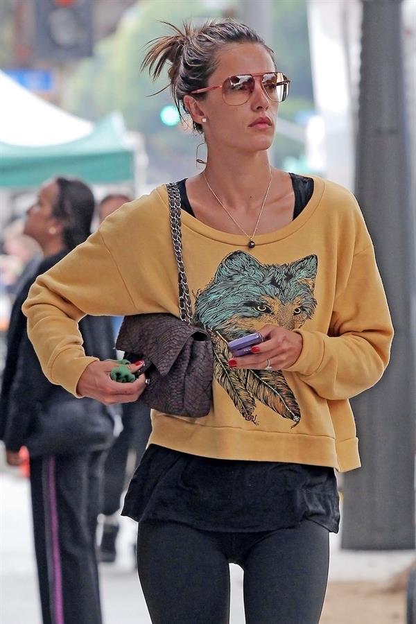 Alessandra Ambrosio out and about in Santa Monica 31.08.11 