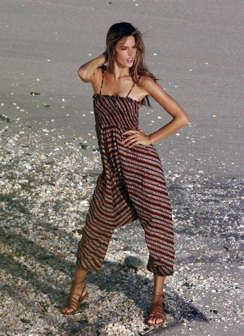 Alessandra Ambrosio photoshooting for Victoria's Secret in Saint Barthelemy 