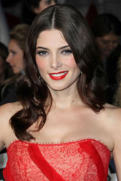 Ashley Greene Twilight Breaking Dawn premiere in Los Angeles on November 14, 2011