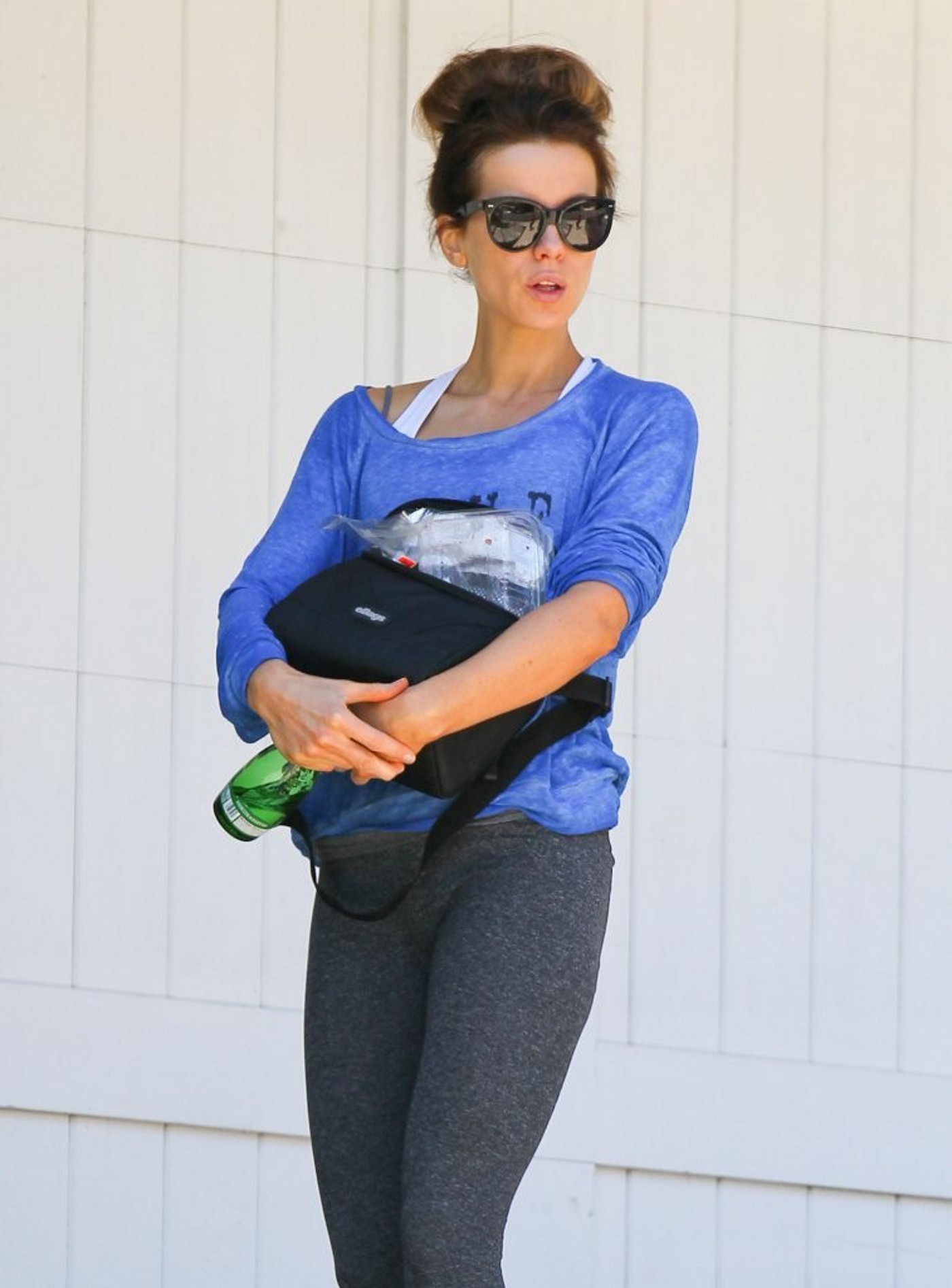 Kate Beckinsale Pictures Kate Beckinsale visits a friend's house in Los Angeles, California April 9-2013