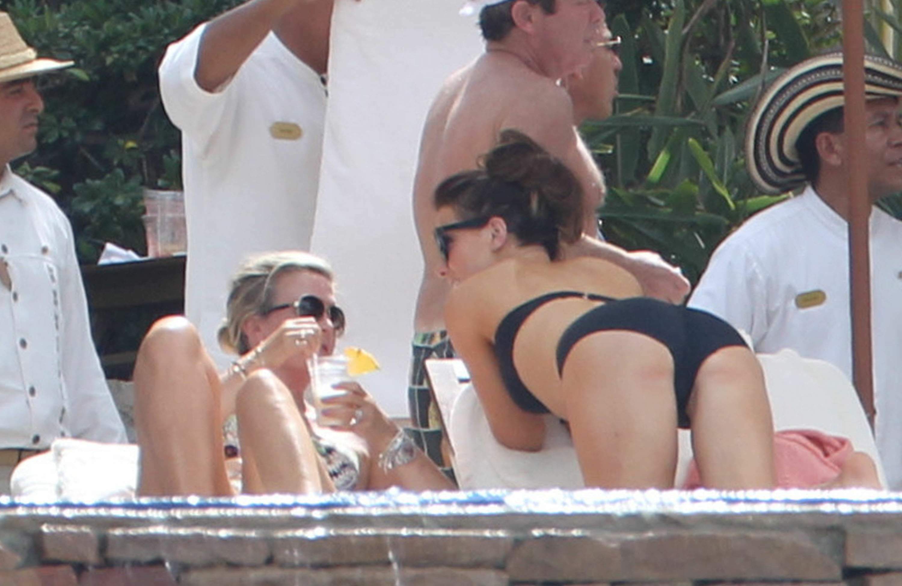 Kate Beckinsale in bikini as she fits in some sunbathing on family holiday in Mexico March 28-2013 