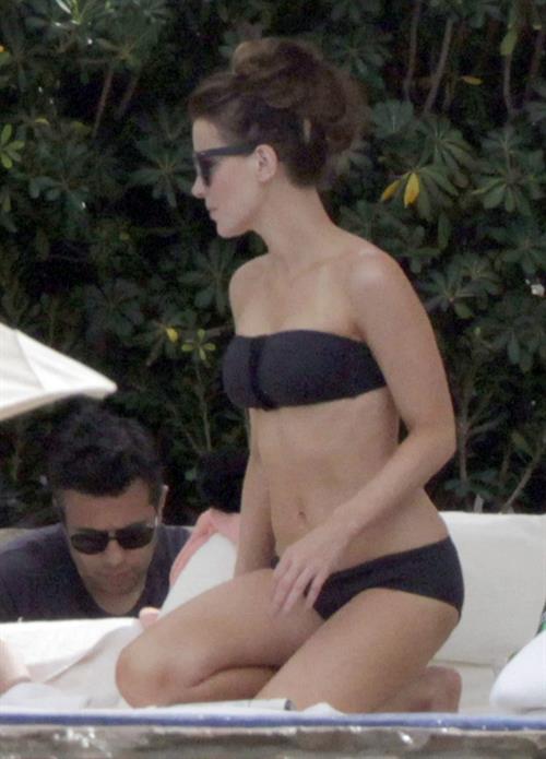 Kate Beckinsale in bikini as she fits in some sunbathing on family holiday in Mexico March 28-2013 