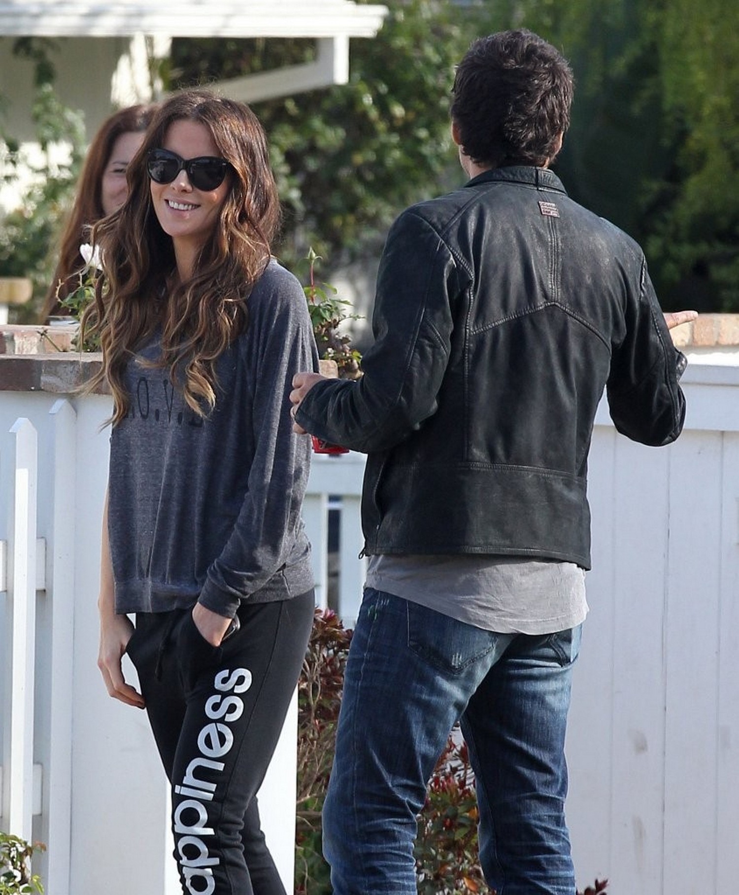 Kate Beckinsale Spotted at a friends house in Pacific Palisades March 32013 
