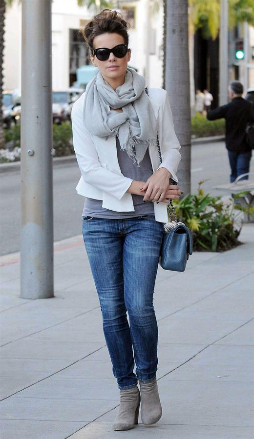 Kate Beckinsale Shopping in Los Angeles February 27, 2013  