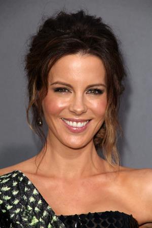 Kate Beckinsale Premiere of Columbia Pictures' 'Total Recall' at Grauman's Chinese Theatre in Hollywood August 1-20 