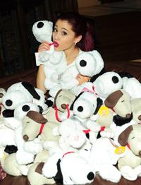 Ariana Grande Valentine Twitter party in Los Angeles 08-02-2012 