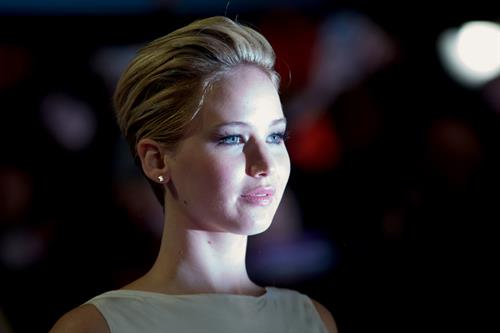Jennifer Lawrence World Premiere of  The Hunger Games: Catching Fire  in London (November 11, 2013) 