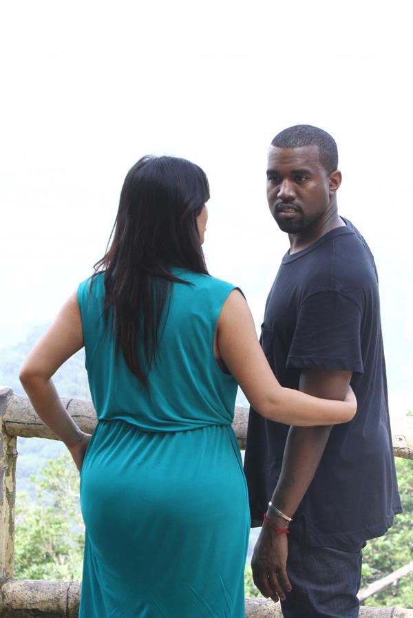 Kim Kardashian - Touring In Brazil With Kanye West 