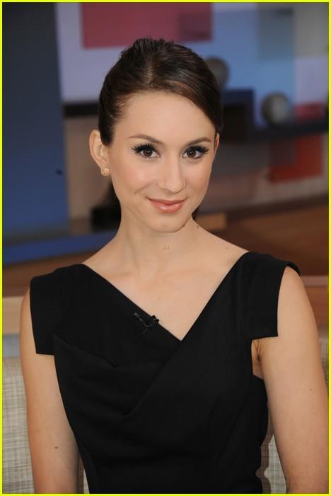 Troian Bellisario