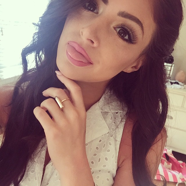 Chrissy Costanza taking a selfie