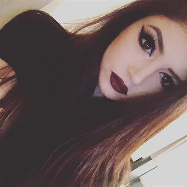 Chrissy Costanza taking a selfie