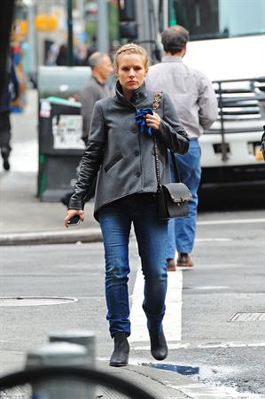 Kristen Bell in Manhattan - October 10, 2012 