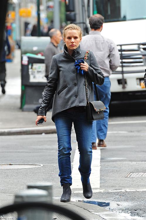 Kristen Bell in Manhattan - October 10, 2012 