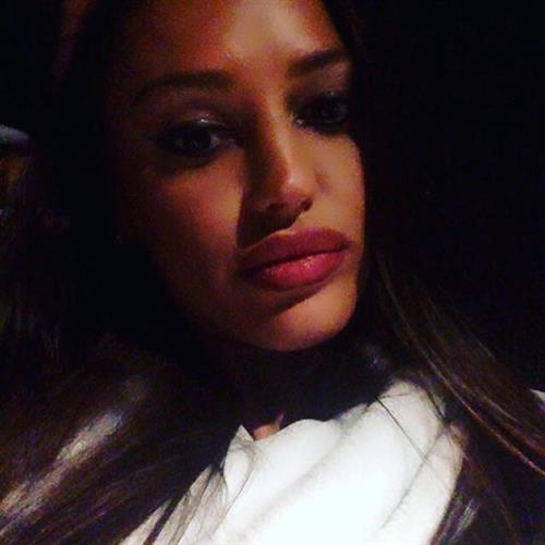 Charlie Riina taking a selfie