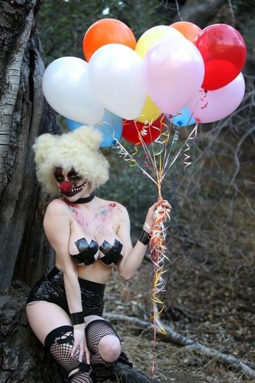 Courtney Stodden as a topless evil clown