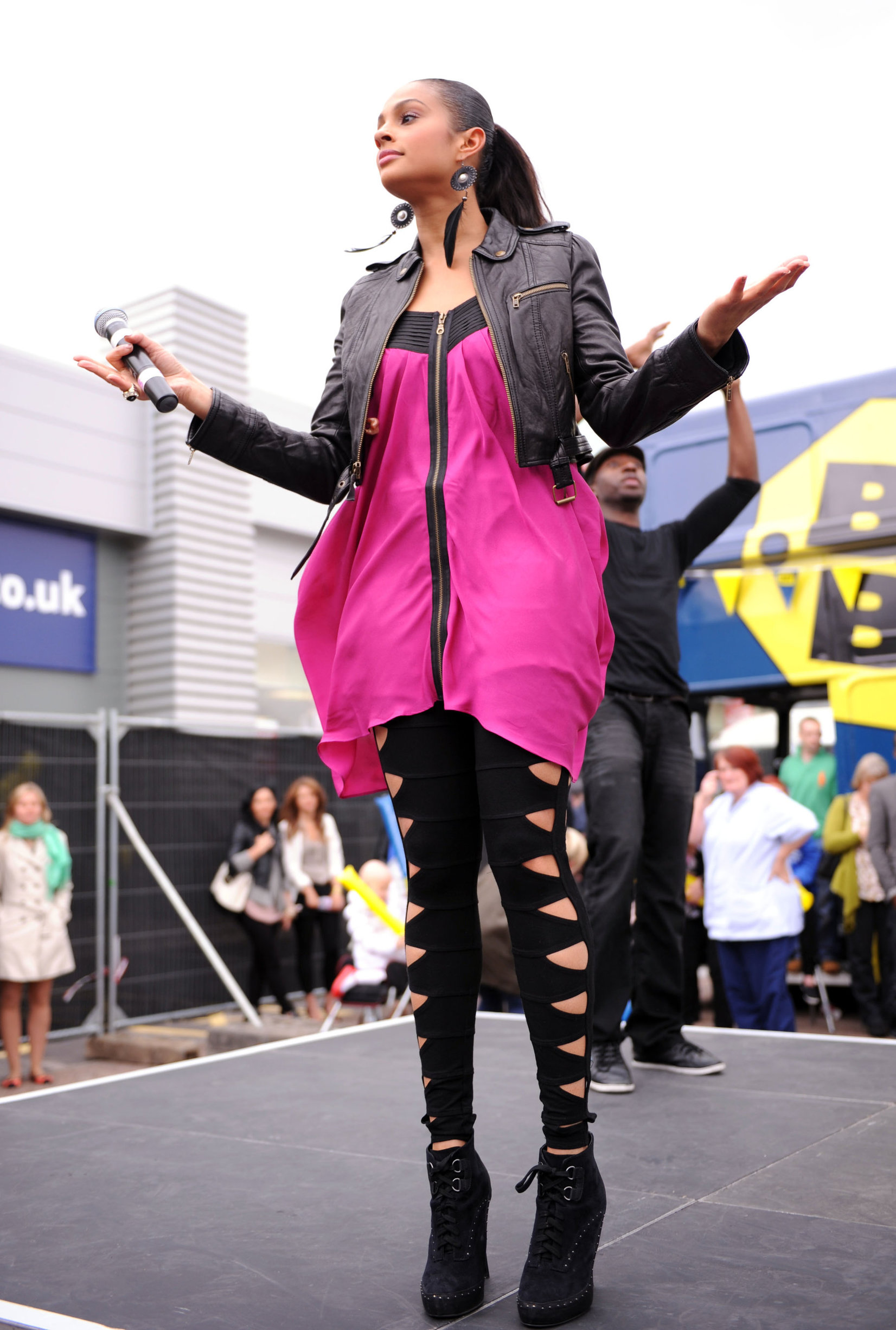 Alesha Dixon - Best Buy Nottingham - May 28, 2011