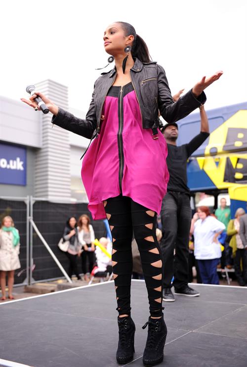 Alesha Dixon - Best Buy Nottingham - May 28, 2011