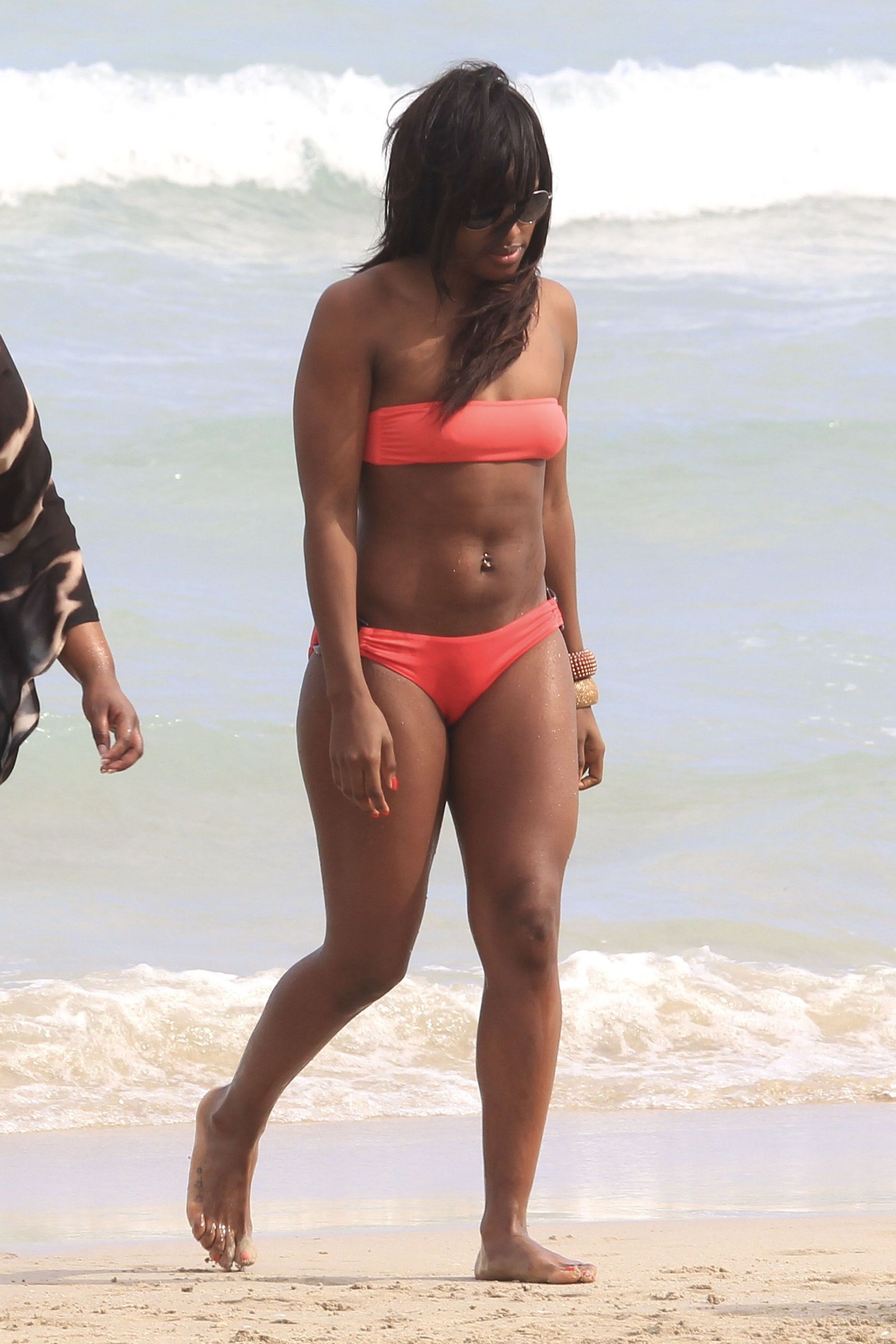 Alexandra Burke bikini candids Miami March 7, 2011 