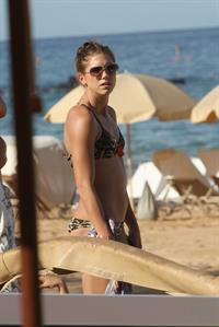 Alex Morgan bikini candids in Hawaii 12/19/12 